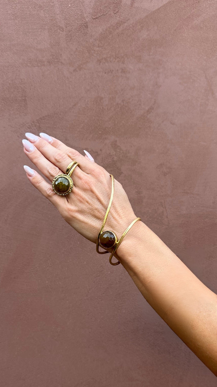 Ball & Chain Hand Cuff
